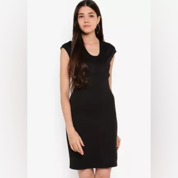 Black Women’s Dress- Small- NWT - Picture 1 of 6